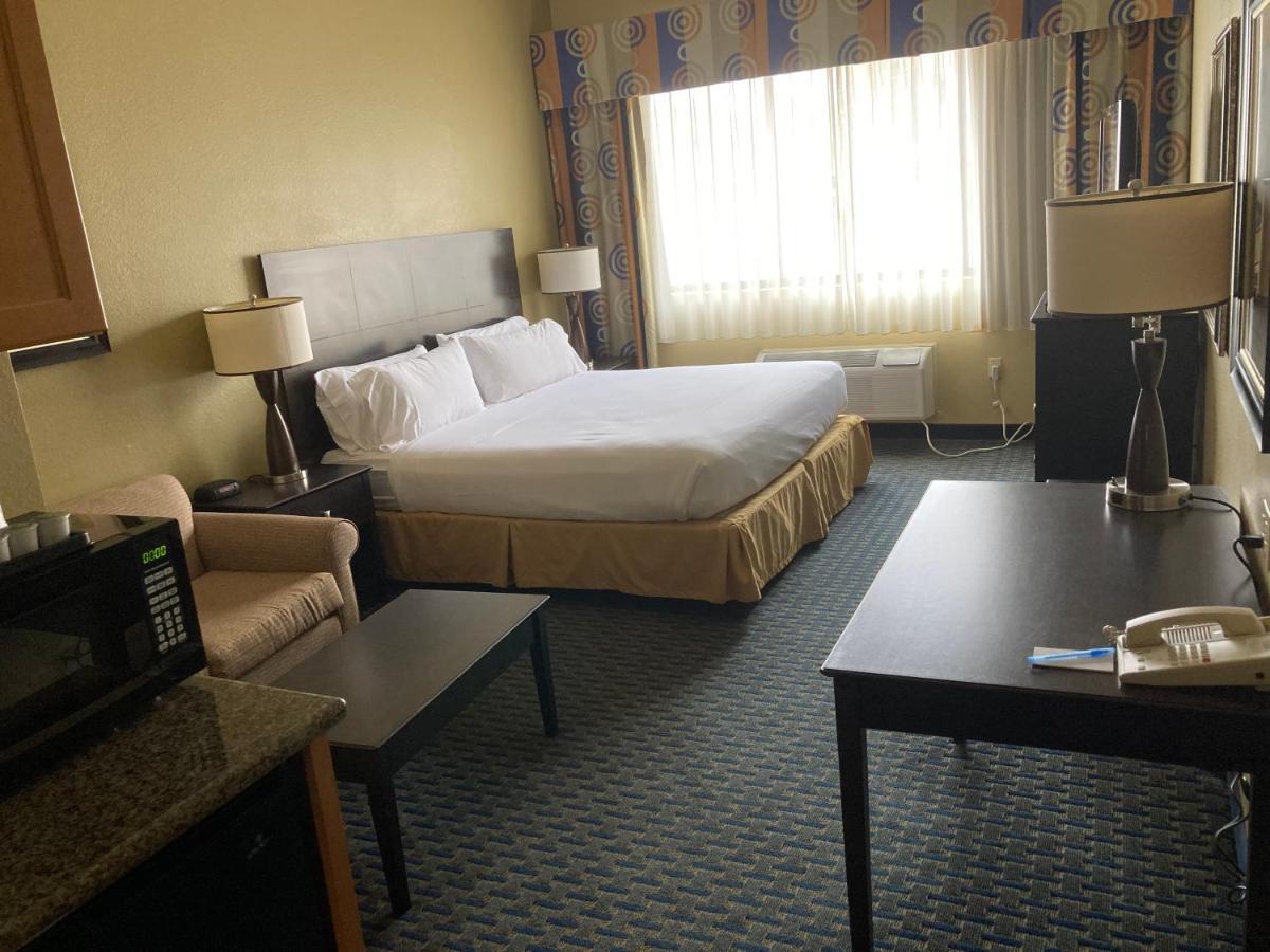 Fairfield By Marriott Inn & Suites Phoenix South Mountain Area Екстер'єр фото